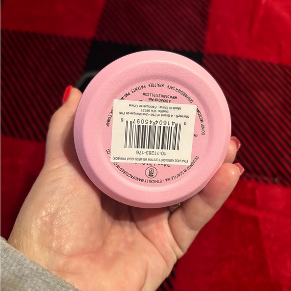 Stanley Pink Flip Straw Bottle - Picture 4 of 5